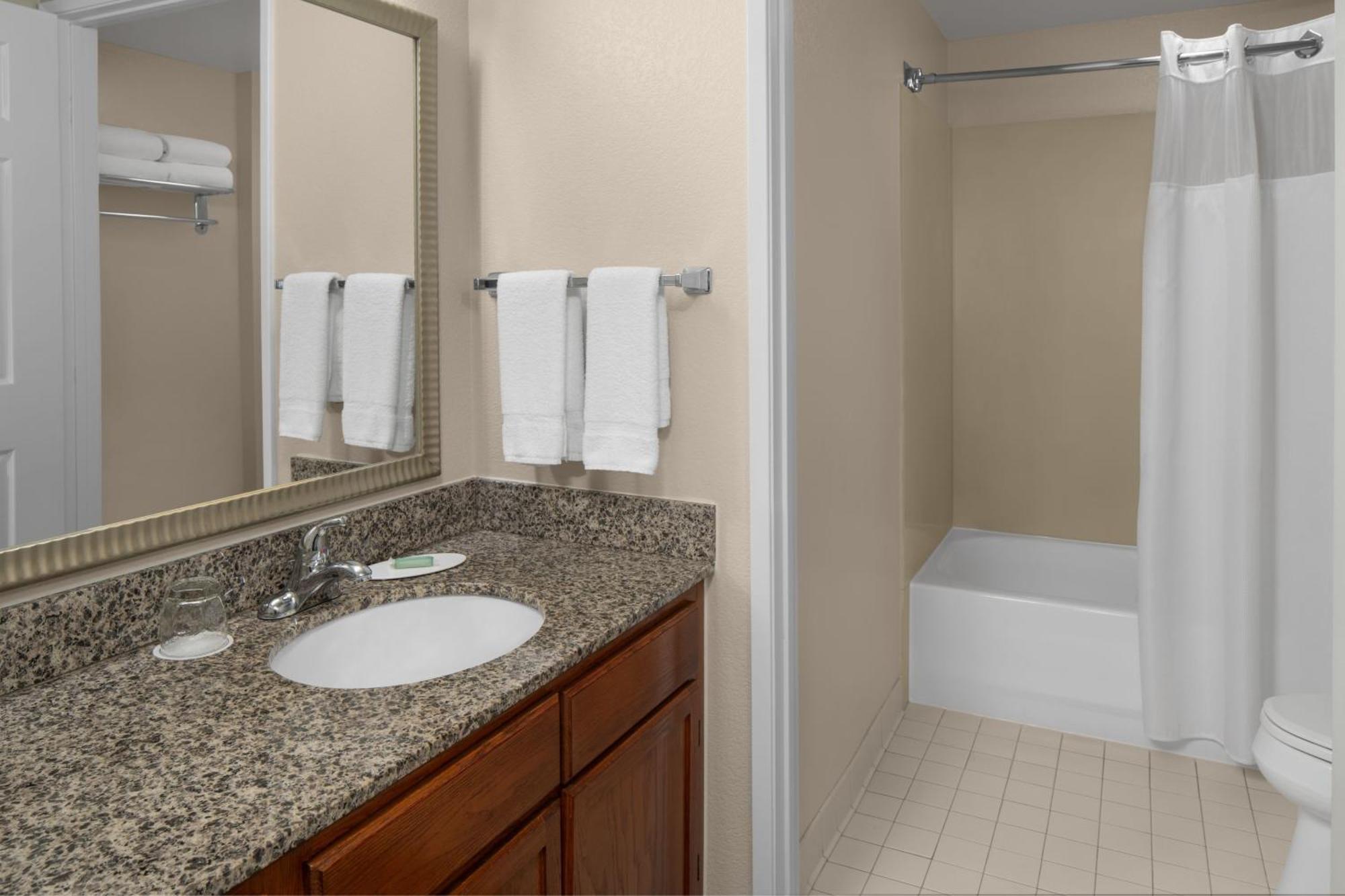 Residence Inn By Marriott San Diego Downtown מראה חיצוני תמונה